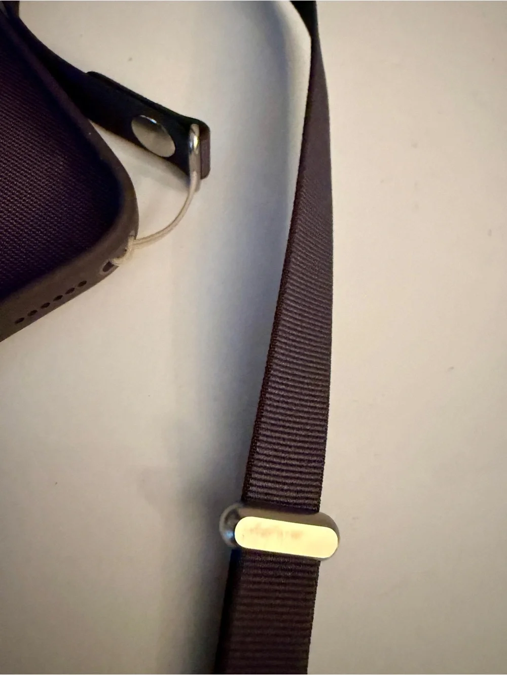 Apple IPhone 17 Pro Max / 18 Pro Max tech woven case w strap.